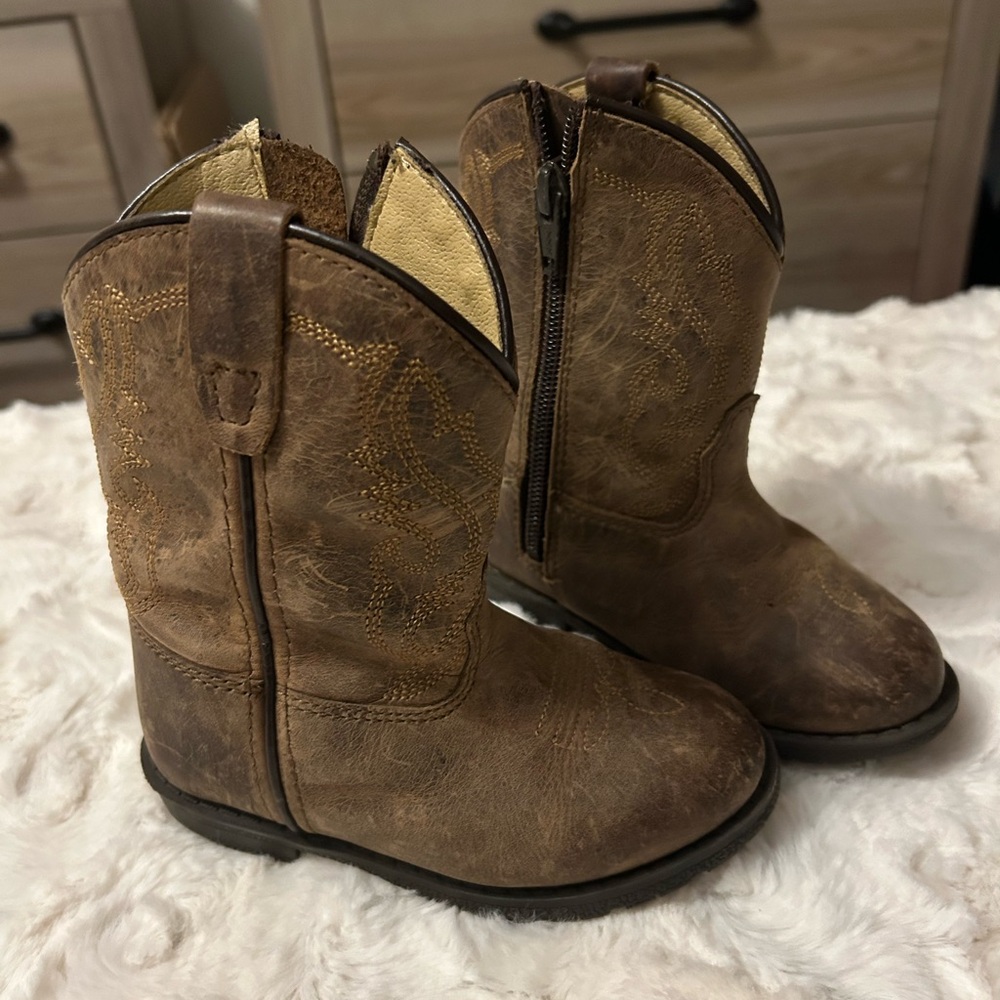 SMOKY Brown Leather Boots